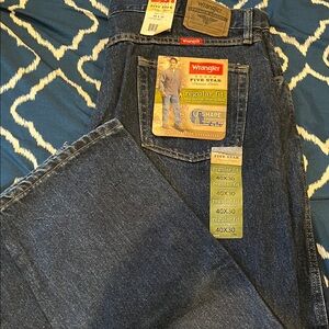 Wrangler Men's Dark Blue Relaxed Jeans